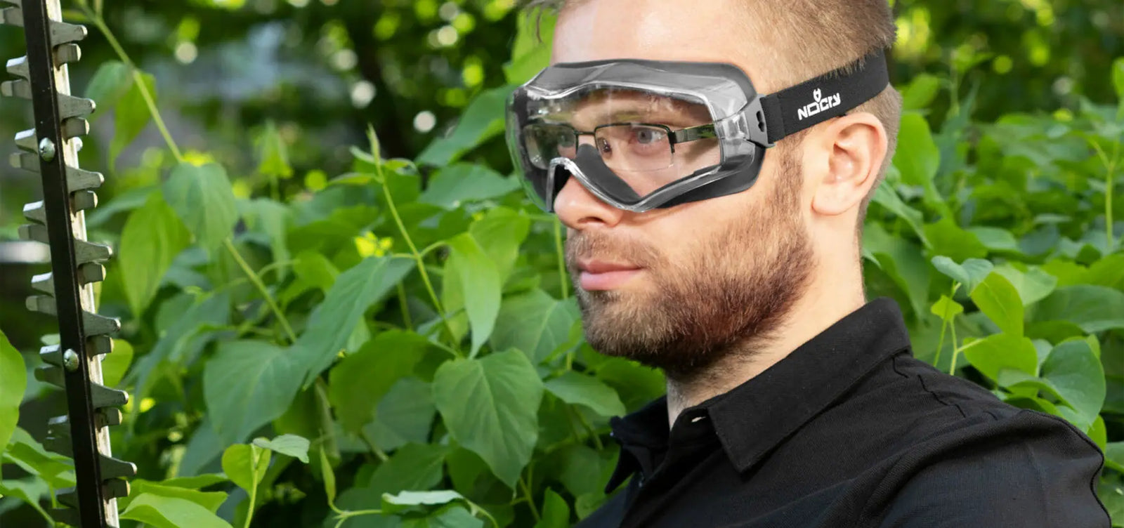 Face shield vs safety goggles – Which is safer and when?